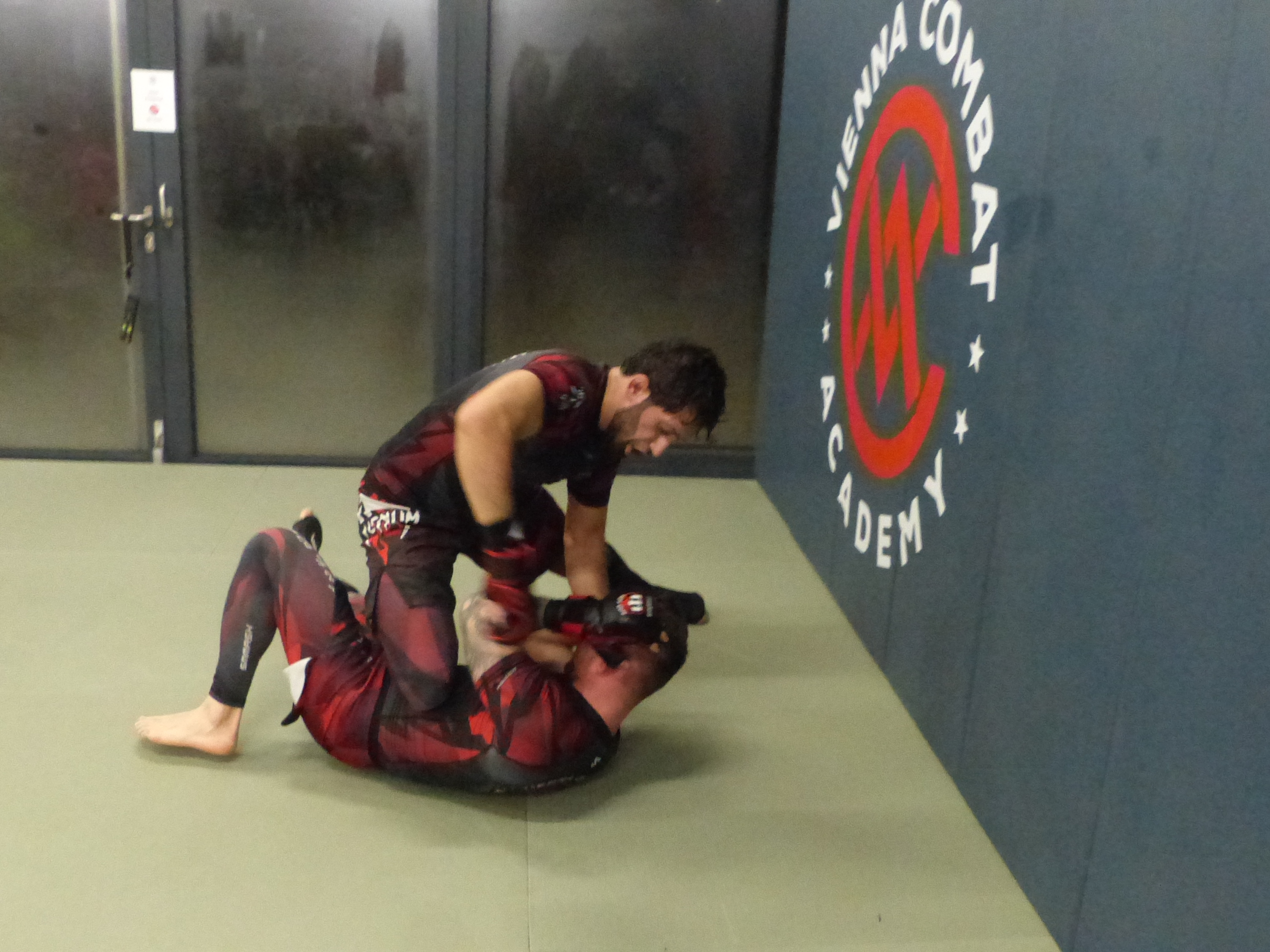 Kampfsport Wettkampftraining MMA Kickboxen Wien